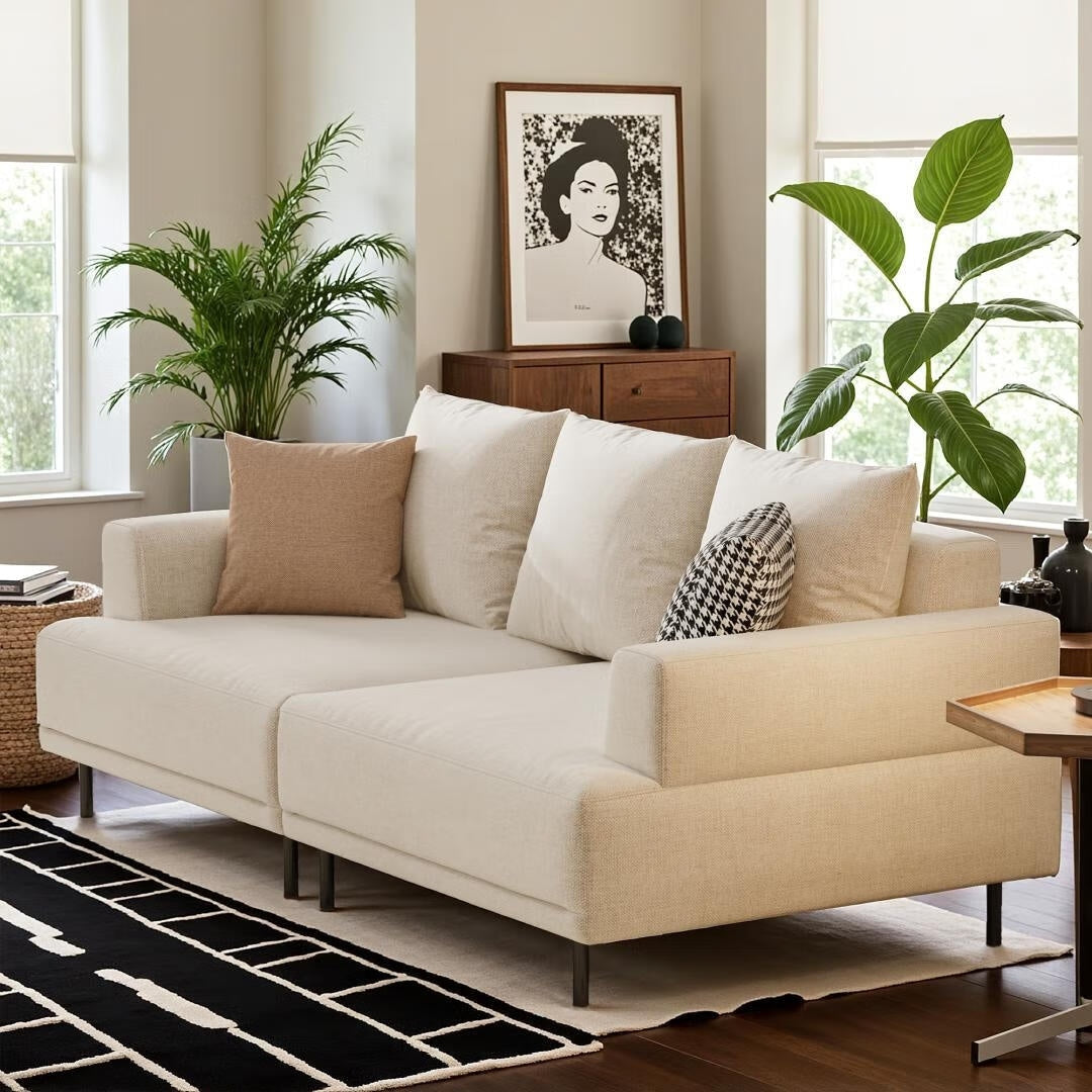 Canapé moderne à assise profonde avec coussins, pieds hauts, canapé de salon confortable, canapé d'appartement